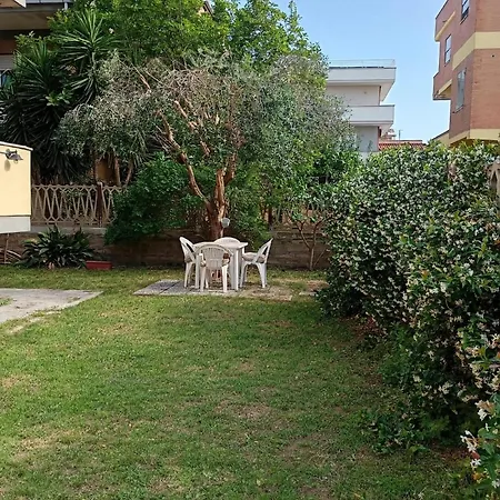 Apartament Casa Flora Con Giardino